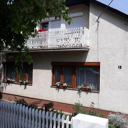 In Siofok/balaton 19854 Apartment