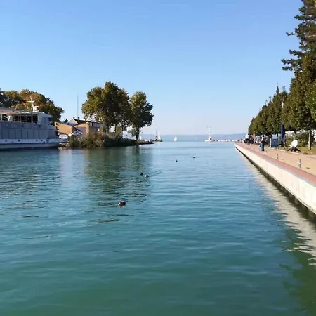 In Siofok/balaton 19854 דירה *